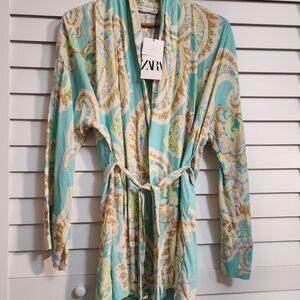 NWT  ZARA Trendy Beautiful Bloggers Favorite waist-tie blazer / cover-up